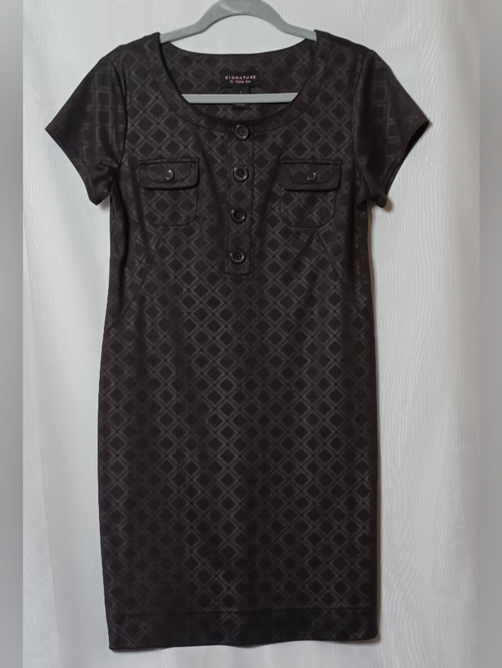 Signature by Robbie Bee Brown Diamond-Patterned Short Sleeve Dress. Size 6